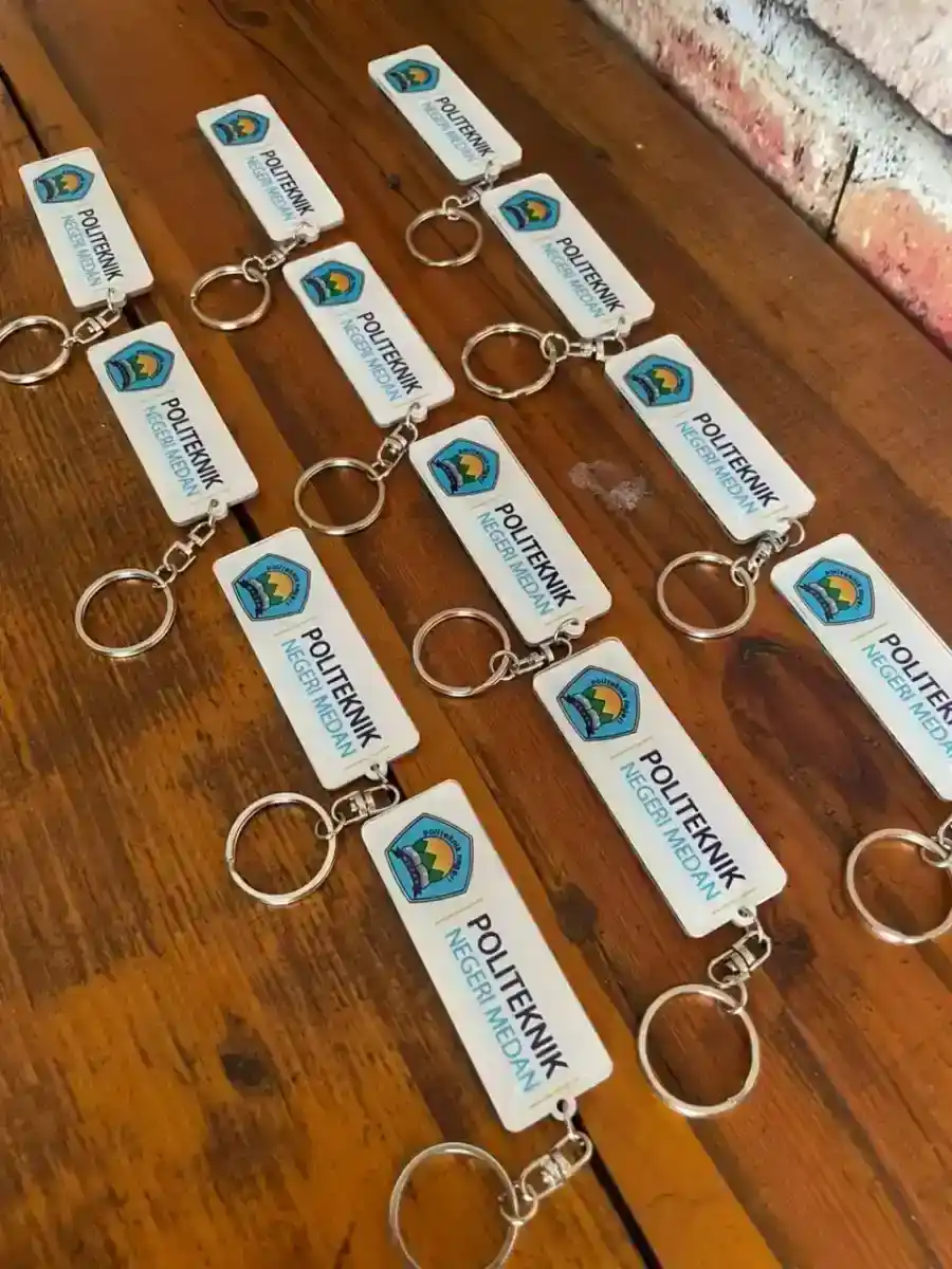 Gantungan Kunci Politeknik